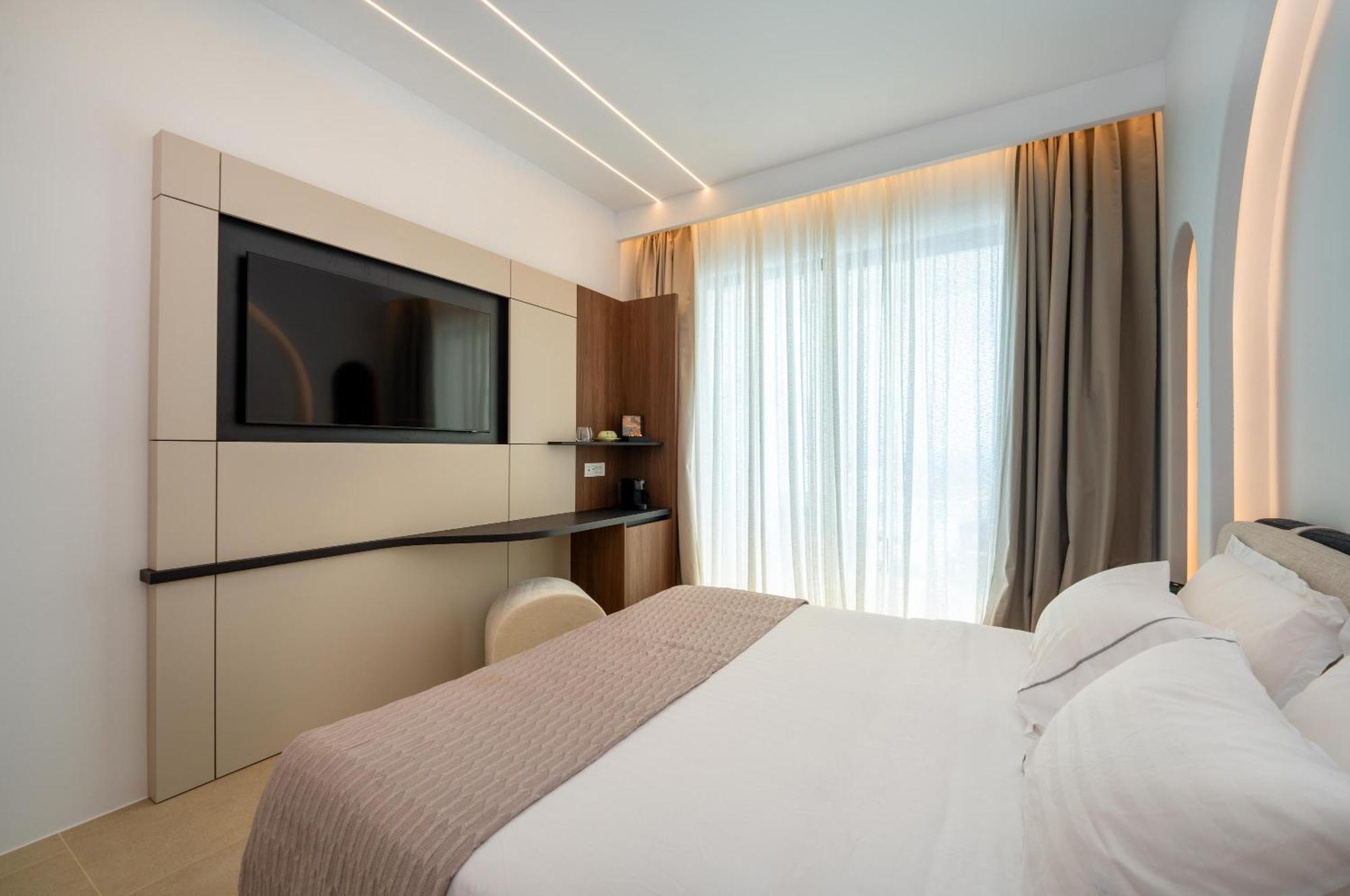 Muse Of Mykonos Luxury Suites Mykonos Town Exterior photo